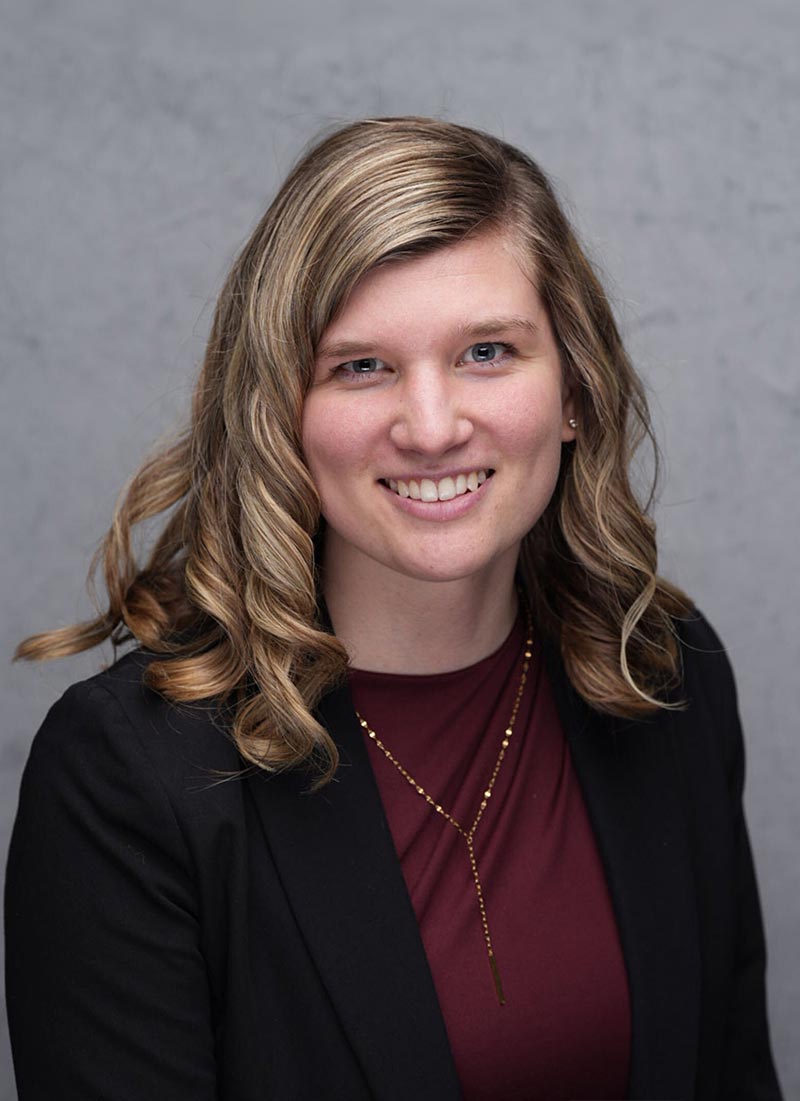 lauren-ivanoski-od-hillcrest-vision